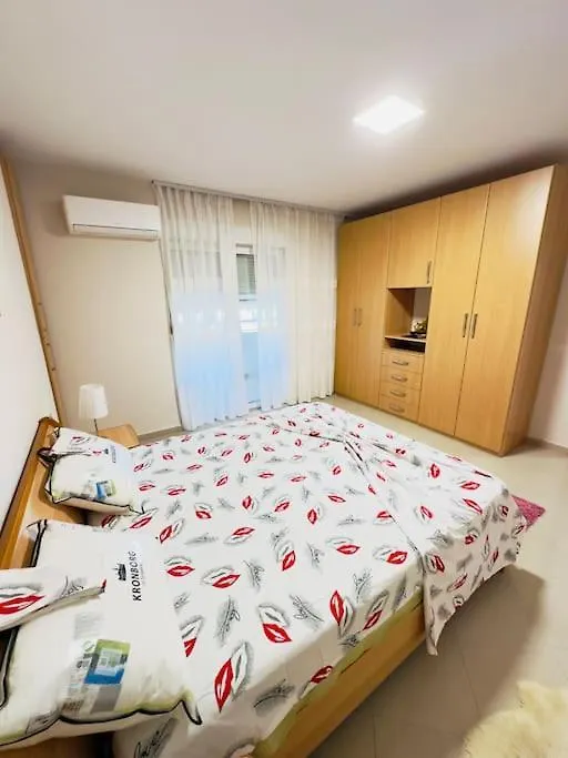 Lägenhet Apt Near Air Albania Stadium Tirana Albanien